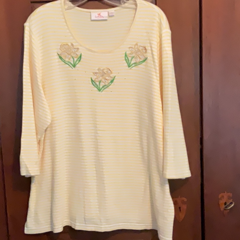 Quacker Factory Yellow and White Striped Top